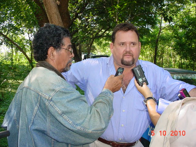 Entrevistando al Alcalde Eulogio Mejia